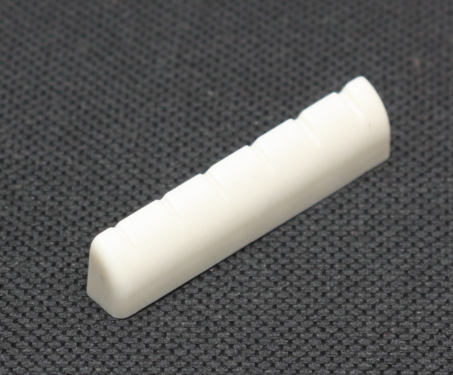 Black Dog Music Graphite Guitar Nut – 43mm X 6mm – Black, White, Or Ivory – 9.4mm Height